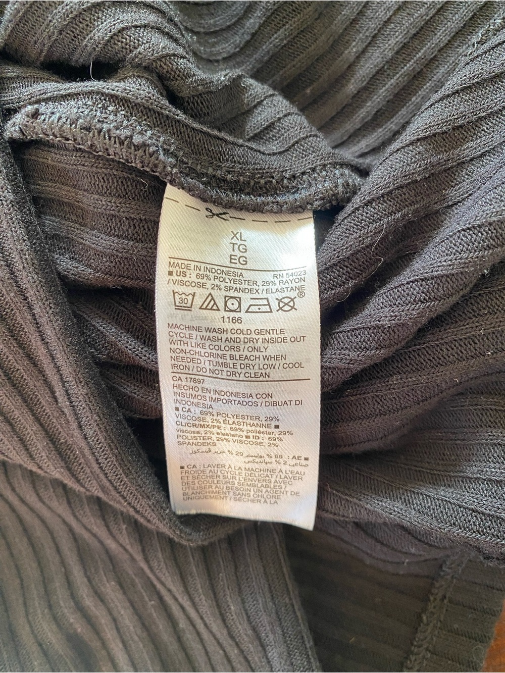 Old Navy Black Ribbed Button-Front V-Neck Dress size xl - Picture 3 of 6